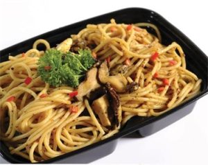 Oglio-olio Pasta with Mushroom and Chicken Slices